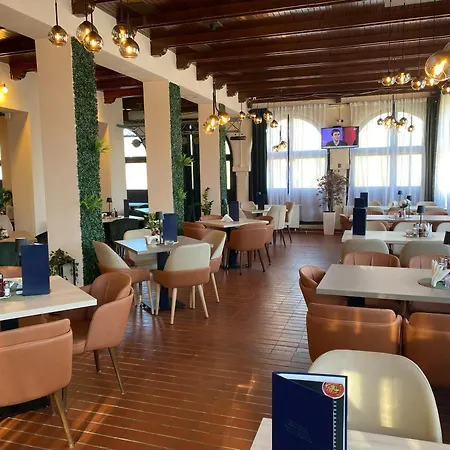 Hotel Vlasina - Vlasinsko Jezero *